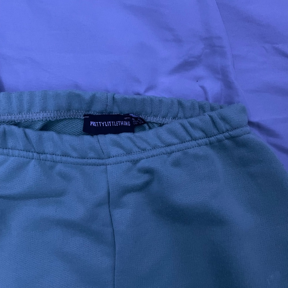 Cute green joggers!